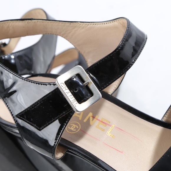 Chanel Vintage Black Logo Lucite Led  Platform SandalsPatent Leather Heels - Picture 10 of 14